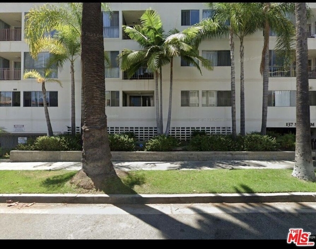 137 S Palm Dr - Photo 1