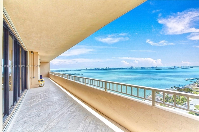 11113 Biscayne Blvd - Photo 1