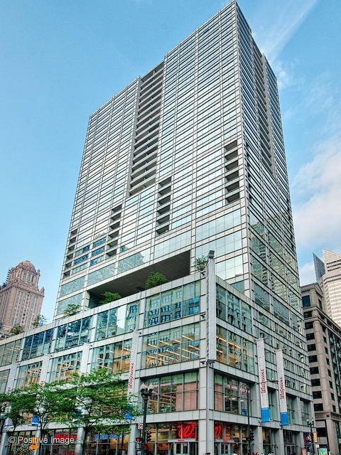 8 E Randolph Street - Photo 1