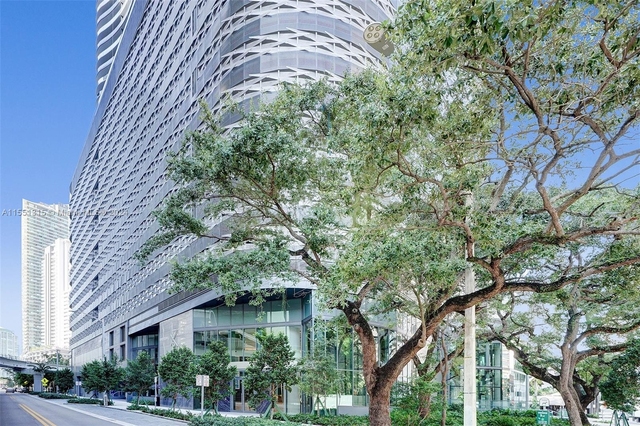 1000 Brickell Plz - Photo 1