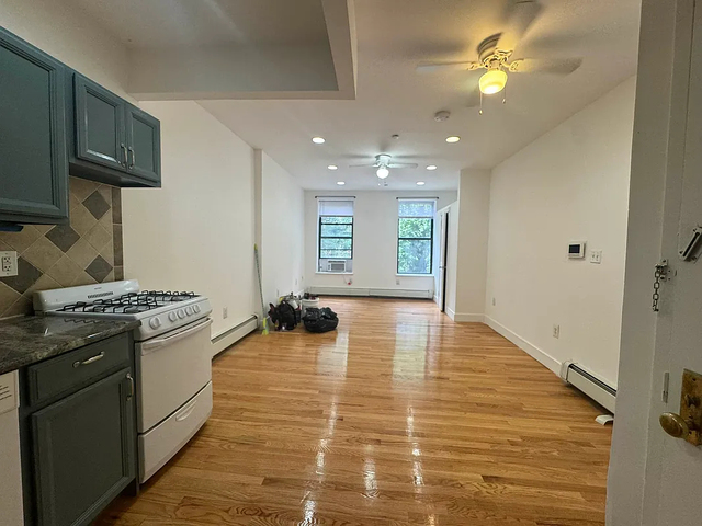 2461 Frederick Douglass Boulev - Photo 1