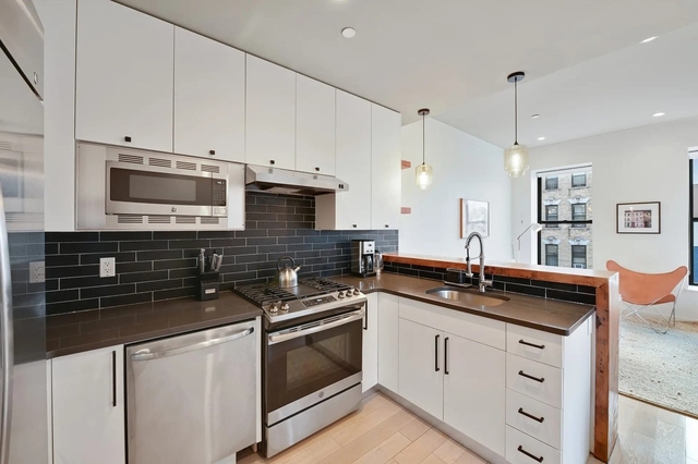 151 Tompkins Avenue - Photo 1