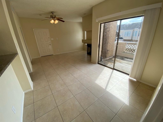 7900 Bissonnet Street - Photo 1