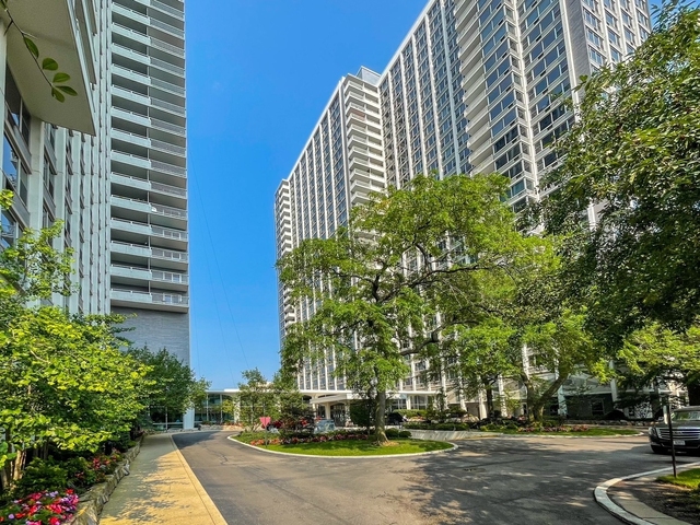 4250 N Marine Drive - Photo 1