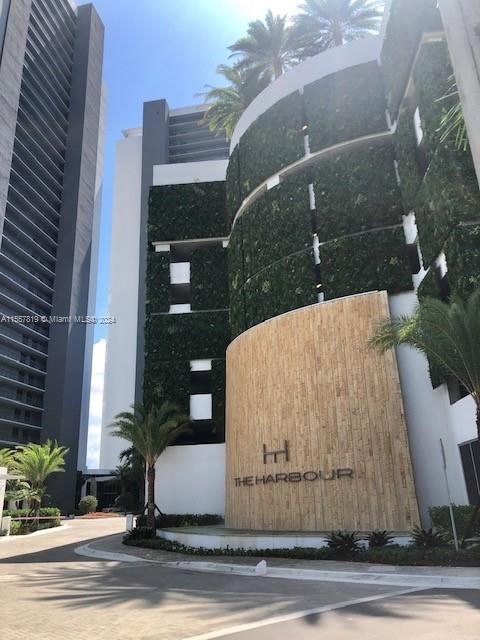 16385 Biscayne Blvd - Photo 1