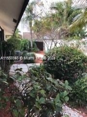 303 Sw 28th Av - Photo 1