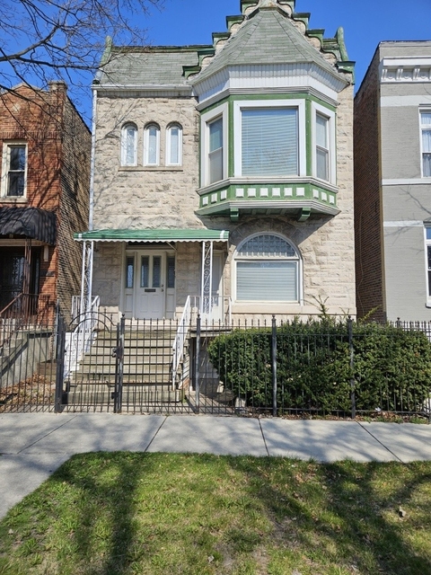 3016 W Walnut Street - Photo 1