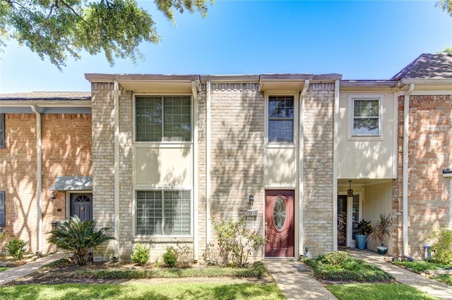 1685 W Sam Houston Parkway S - Photo 1