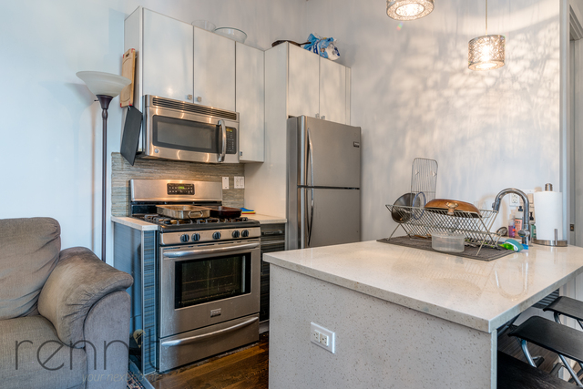 863 Broadway, Brooklyn, NY 112 - Photo 1