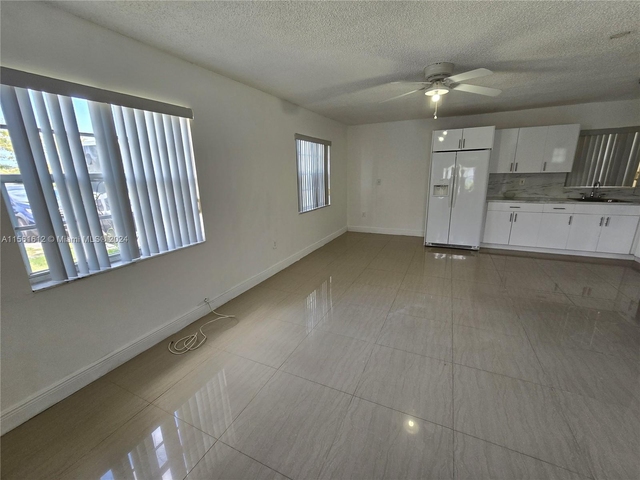 17240 Nw 52nd Ave - Photo 1