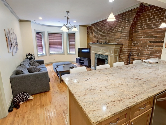 531 Newbury St. - Photo 1