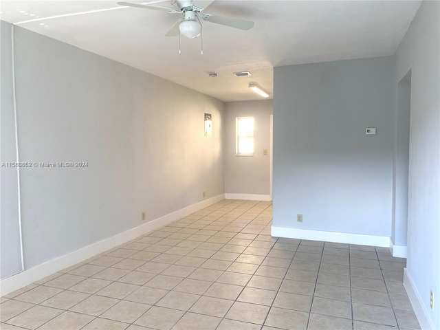240 Nw 5th Ave - Photo 1