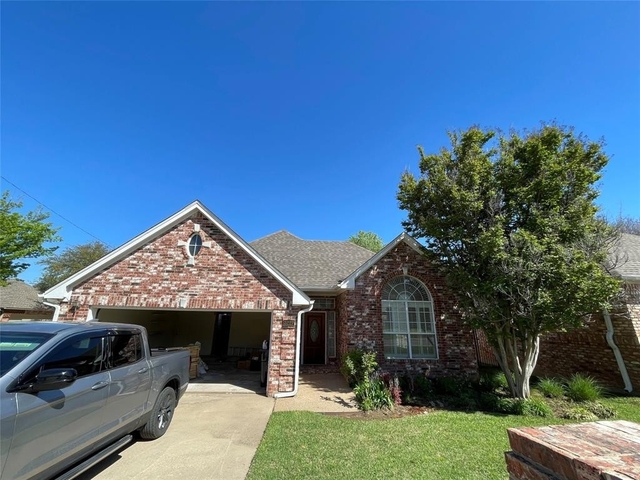 3227 Village Oak Drive - Photo 1