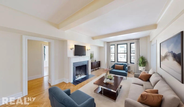 210 East 68th Street - Photo 1