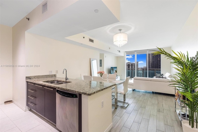 950 Brickell Bay Dr - Photo 1