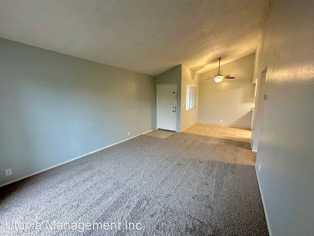 2800 Dover Ave - Photo 1