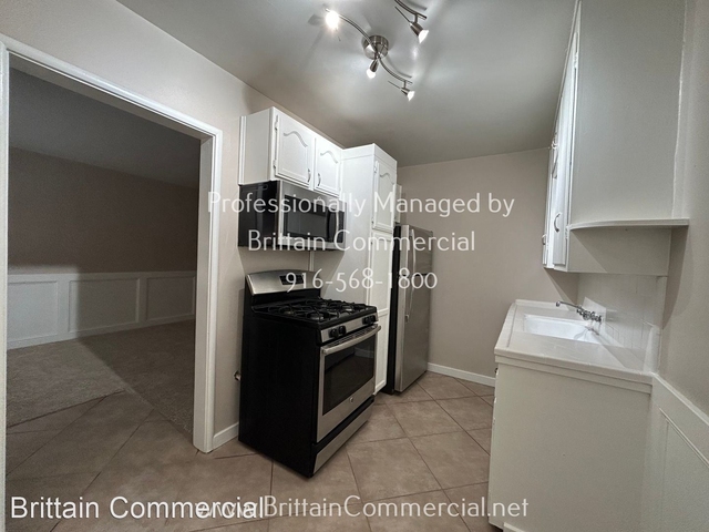 2323 H Street - Photo 1