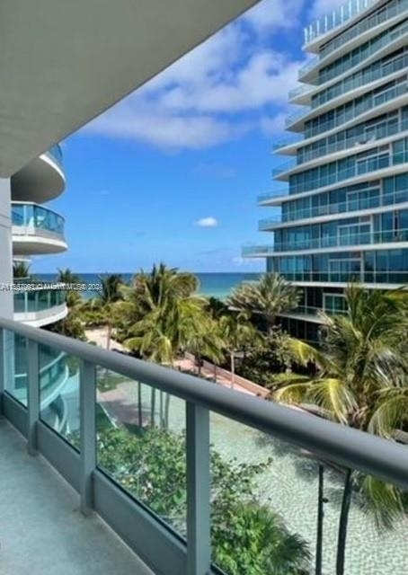 9401 Collins Ave - Photo 1