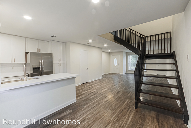 601 Cypress Station - Photo 1