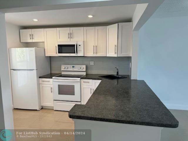 6300 Nw 62nd St - Photo 1