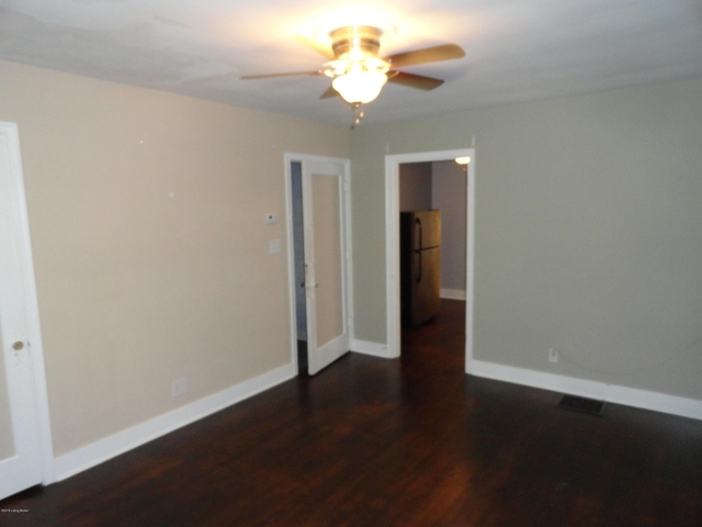 127 Kennedy Ave - Photo 1