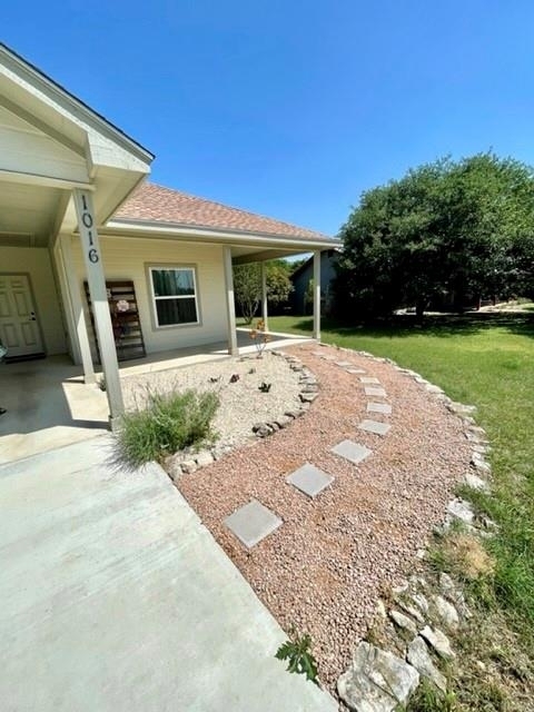 1016 Country Rd - Photo 1