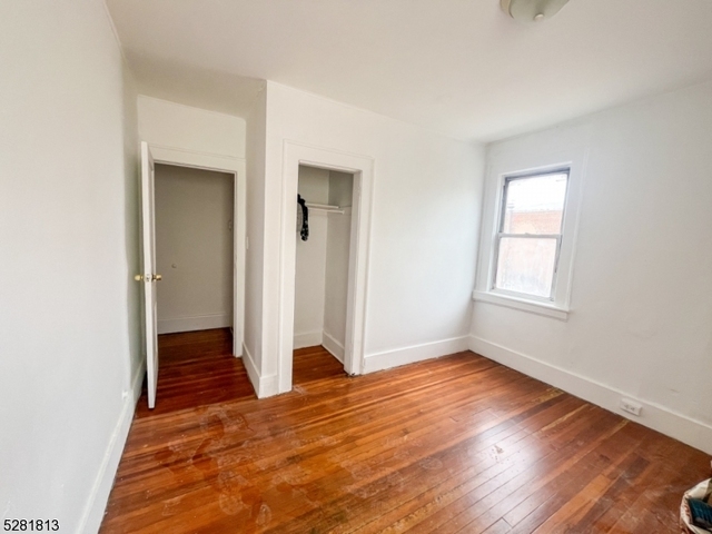 555 Court St - Photo 1