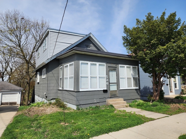 536 Raymond Street - Photo 1