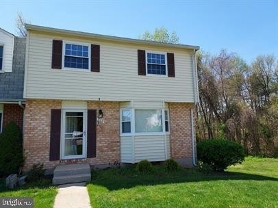 468 Cornell Court - Photo 1