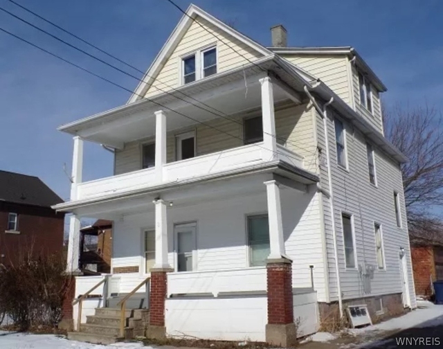 1810 Niagara Street - Photo 1