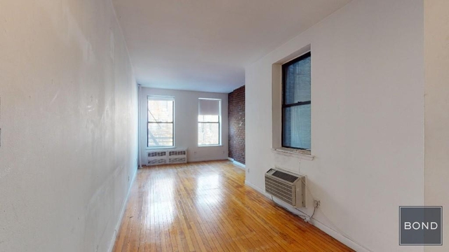 246 West 22nd Street - Photo 1