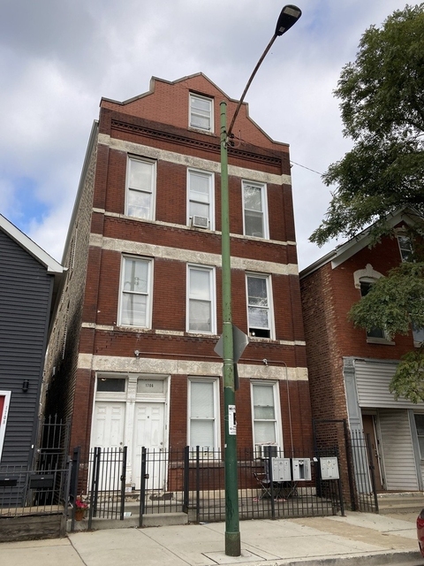 1706 W 17th Street - Photo 1