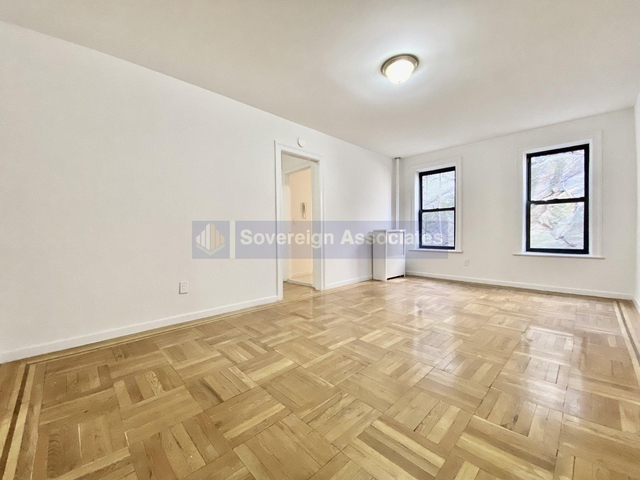 44 Bennett Avenue - Photo 1