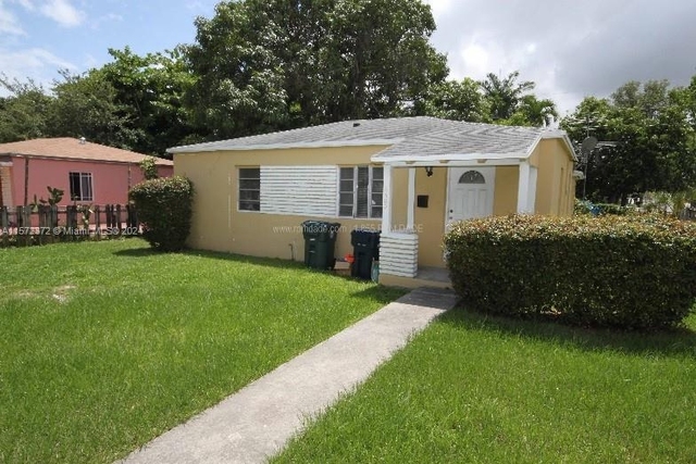 6400 Sw 58th Ave - Photo 1