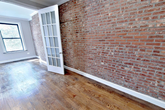 206 East 82nd Street - Photo 1