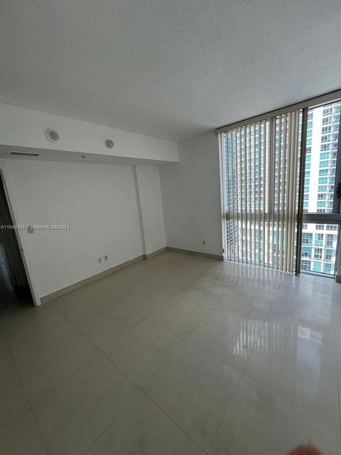 325 S Biscayne Blvd - Photo 1