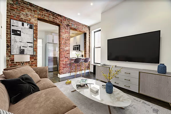 303 Broome Street - Photo 1