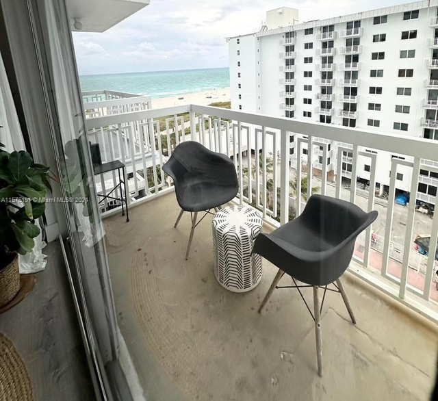 401 Ocean Dr - Photo 1