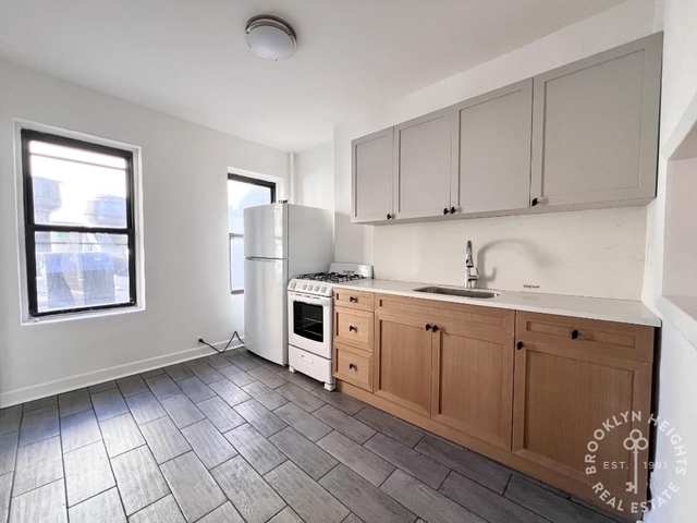 488 Bergen Street - Photo 1