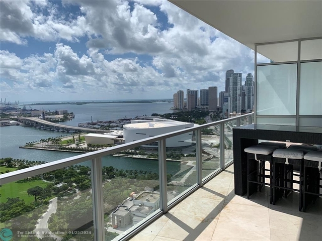 1100 Biscayne Blvd - Photo 1