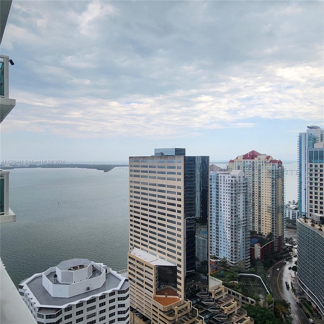 950 Brickell Bay Dr - Photo 1