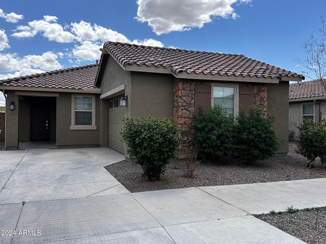 21083 E Estrella Road - Photo 1