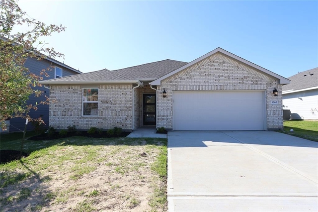 1562 King Ranch Road - Photo 1