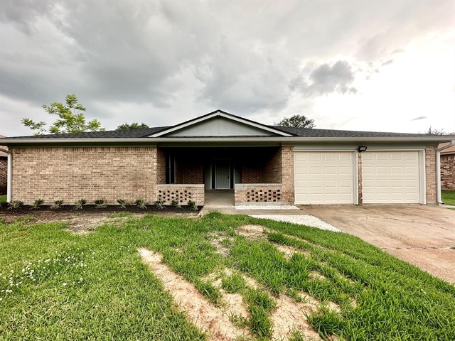 3106 Stacy Lane - Photo 1