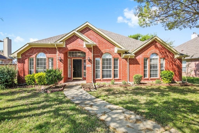 3965 Creekside Lane - Photo 1