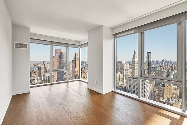 100 West 31st Street, New York - Photo 1