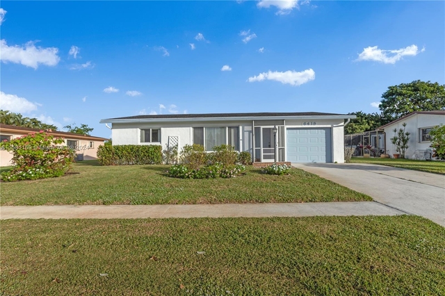 6419 Hitchin Post Way - Photo 1