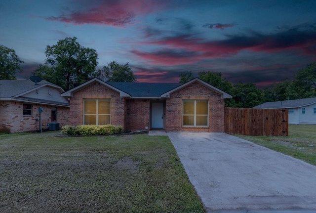 441 Pecan Hollow - Photo 1