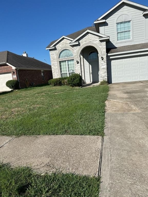 7126 Roundrock Park Lane - Photo 1