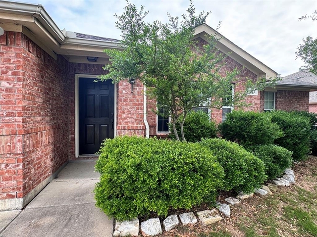 7712 Uvalde Way - Photo 1